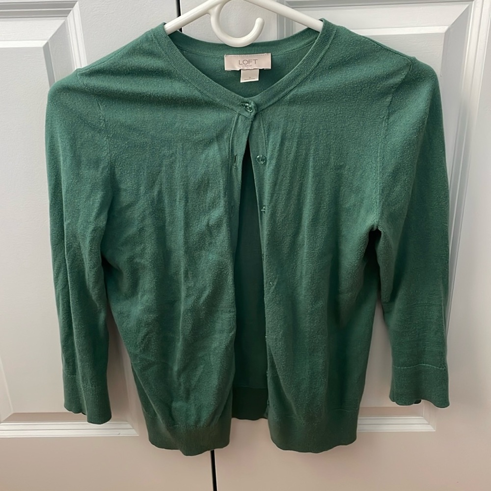 Loft Outlet Green 3/4 length button up cardigan